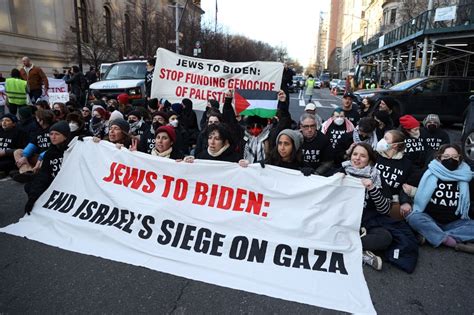 Biden''ın geçeceği yolu kapattılar: Onlarca Filistin destekçisi gözaltında